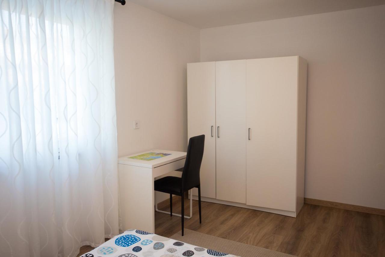Апартаменти Apartman Girasol Пула Екстер'єр фото