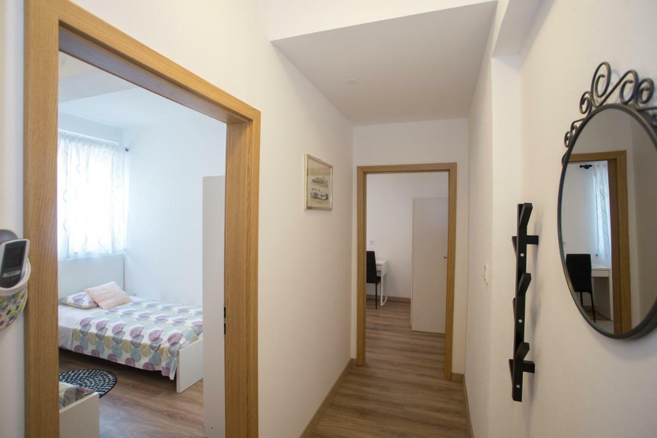 Апартаменти Apartman Girasol Пула Екстер'єр фото