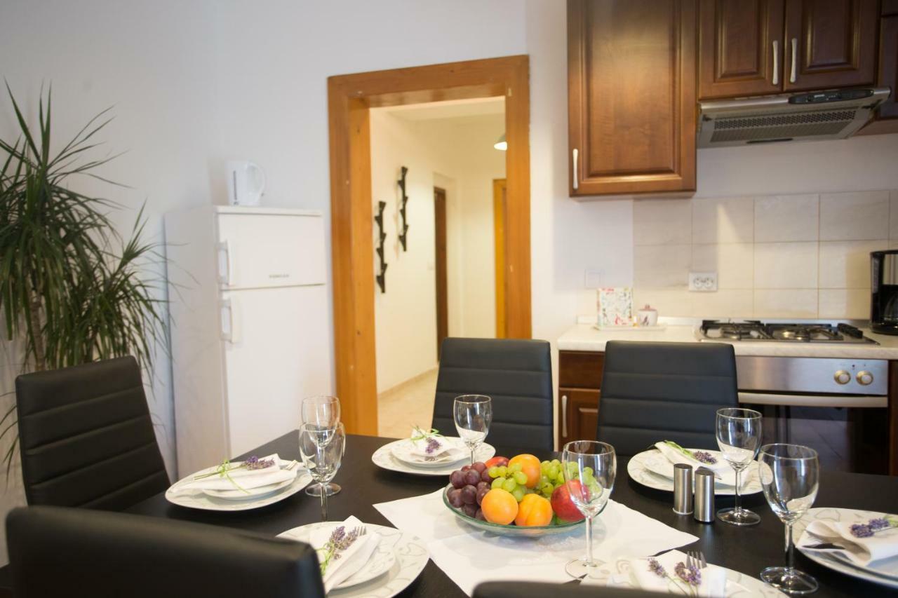 Апартаменти Apartman Girasol Пула Екстер'єр фото