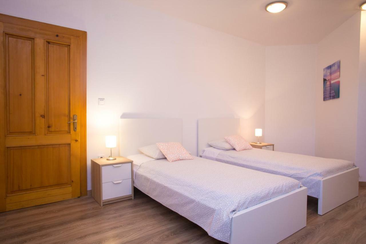 Апартаменти Apartman Girasol Пула Екстер'єр фото